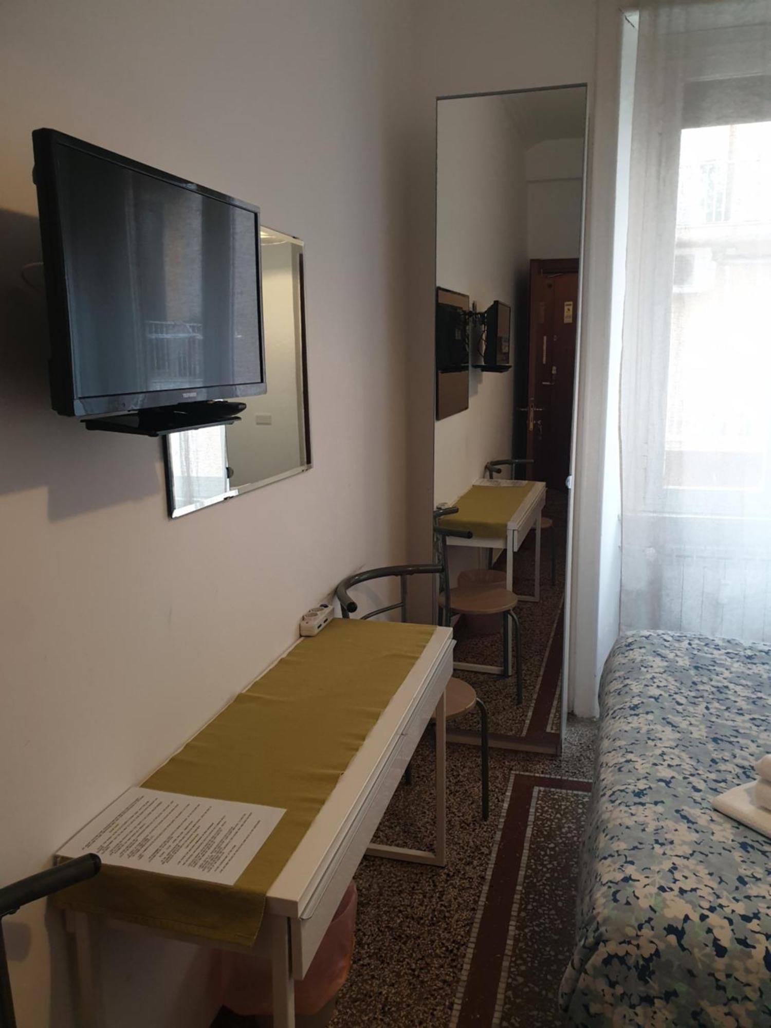 Chez Liviana Hotel Rome Exterior photo